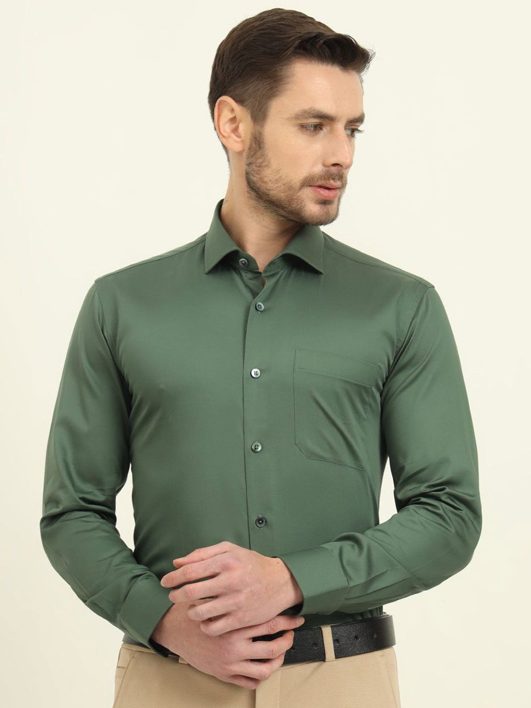 METAL Men Slim Fit Solid Spread Collar Cotton Formal Shirt