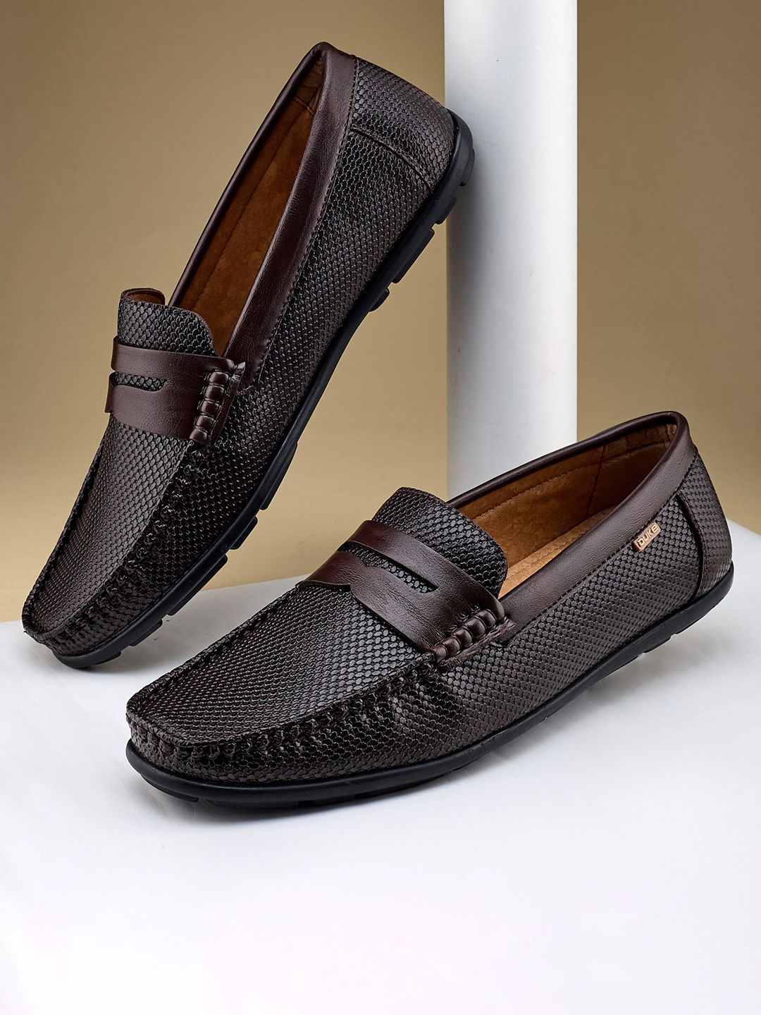 Duke Men Textured Penny Loafers