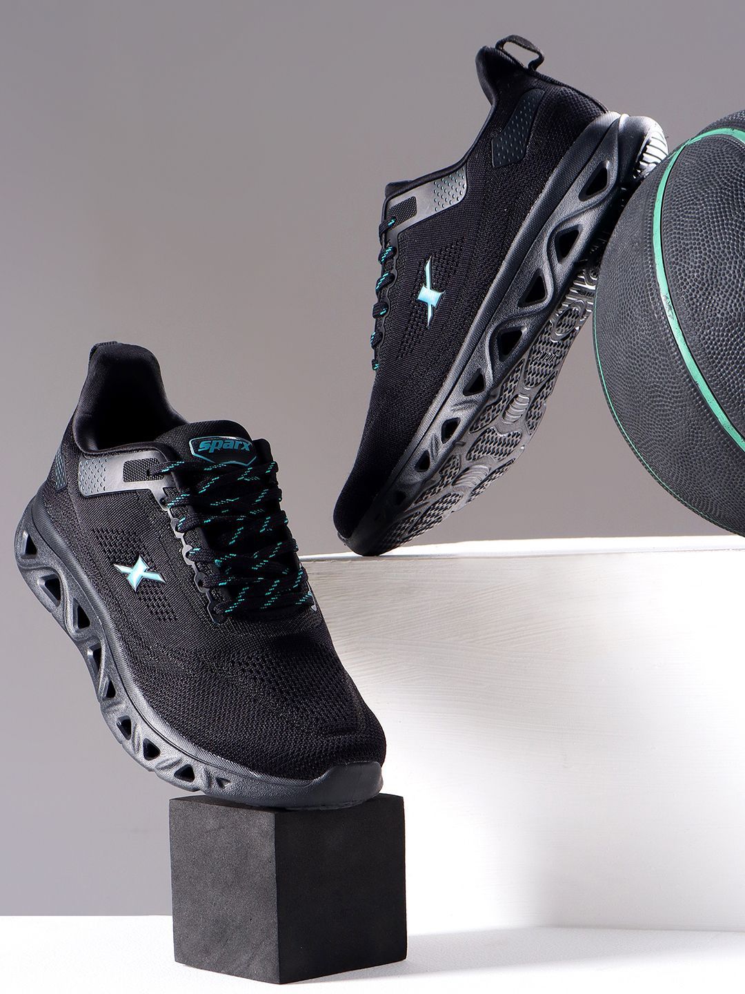 Sparx Men Lace-Up Sports Shoes