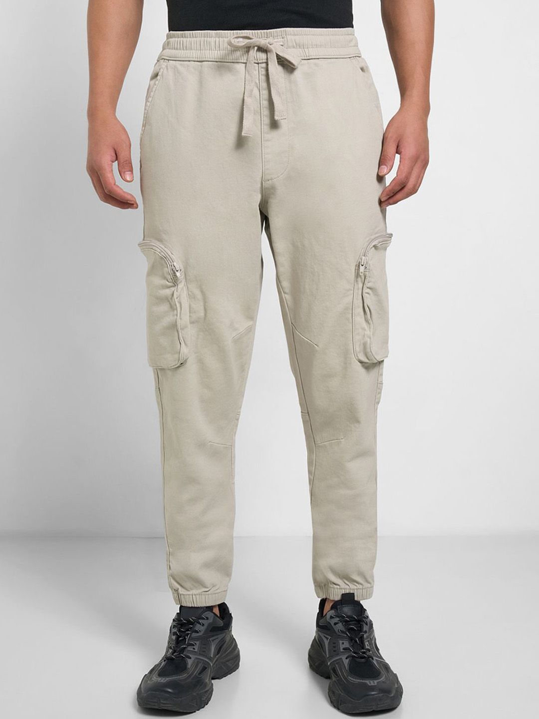 People Men Slim Fit Mid-Rise Joggers
