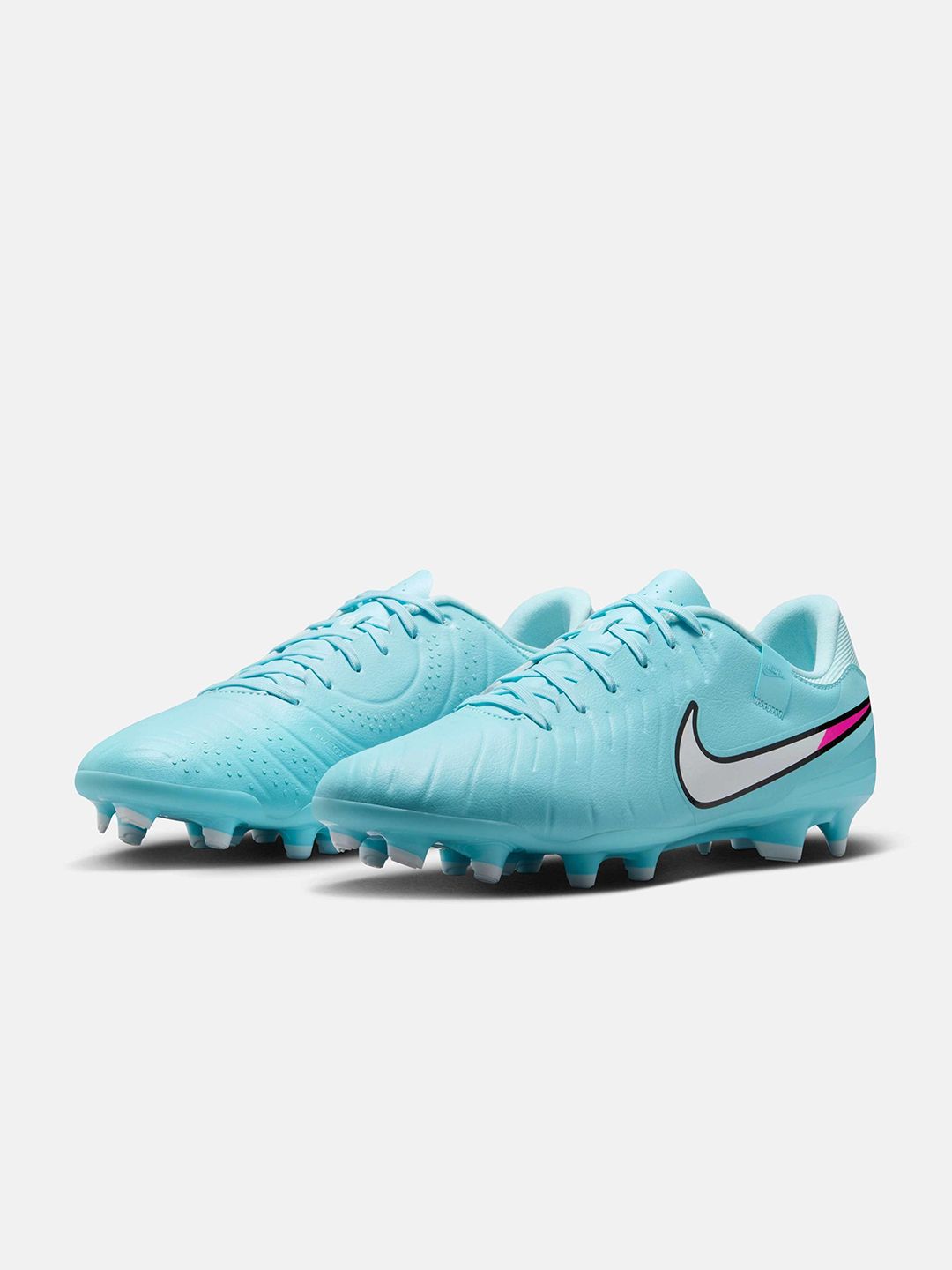 myntra nike football boots