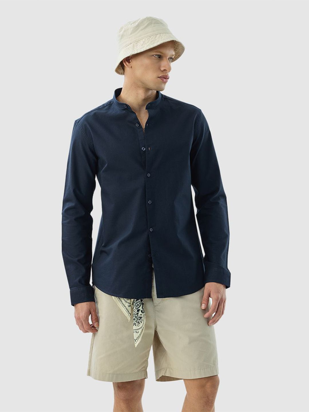 Men Snitch Navy Solid Shirt Offers & Cashback
