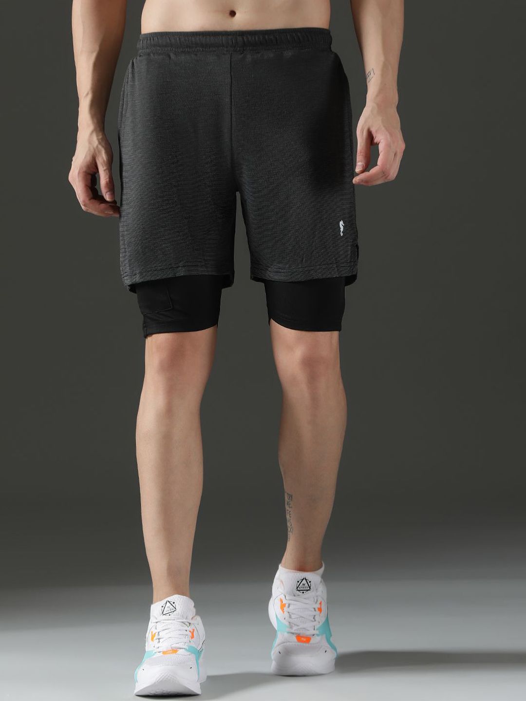EPPE Men Texture Running Shorts