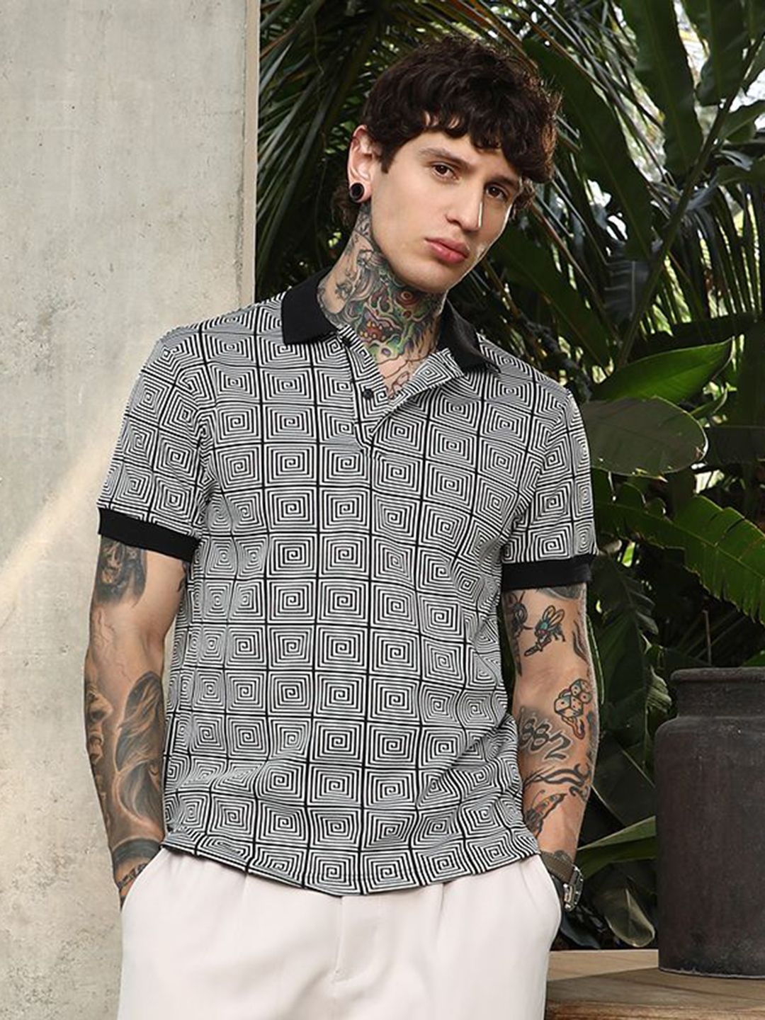 CAHOOT Printed Polo Collar Applique Cotton T-shirt