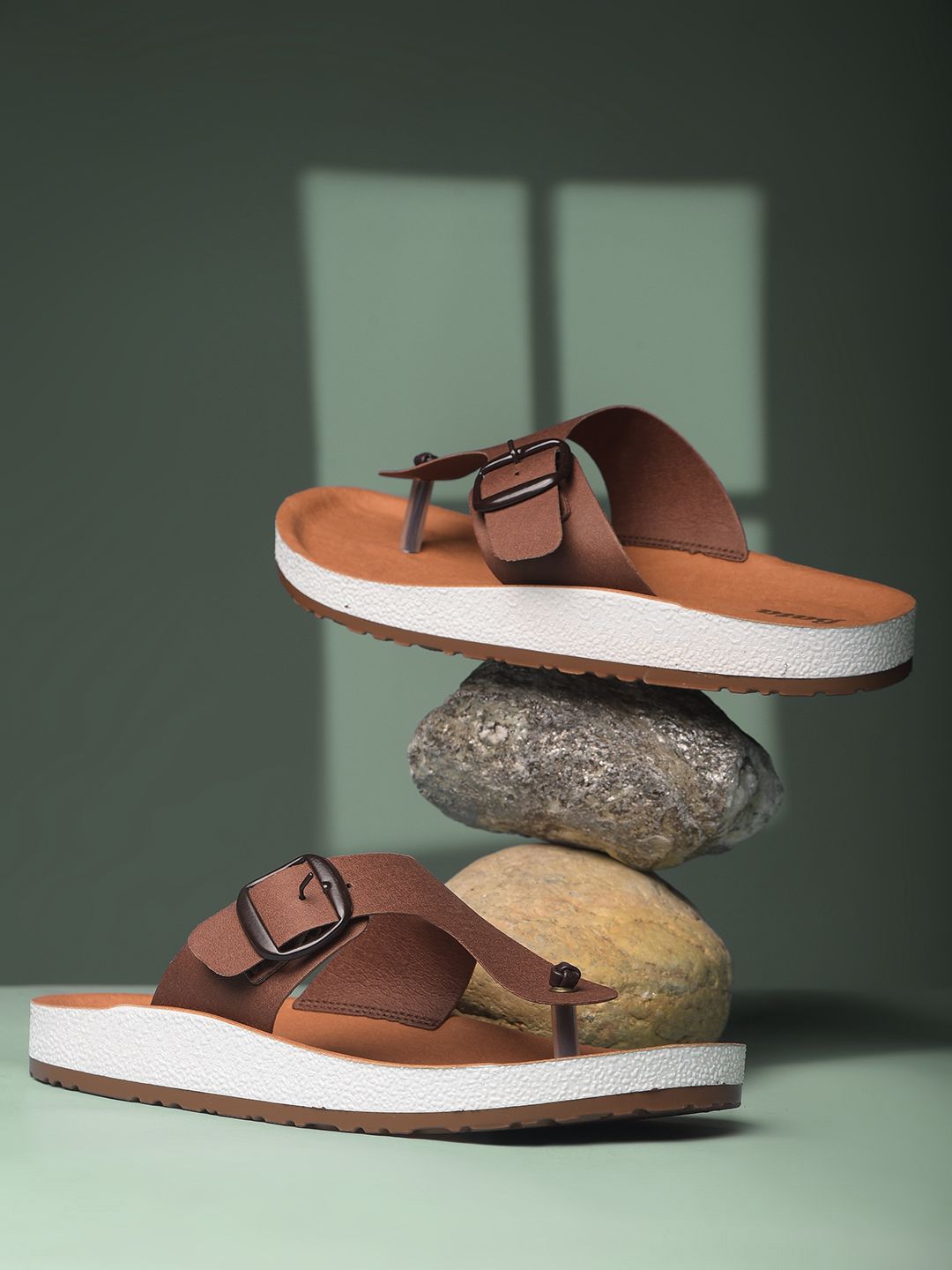 Bata Men Solid Sliders