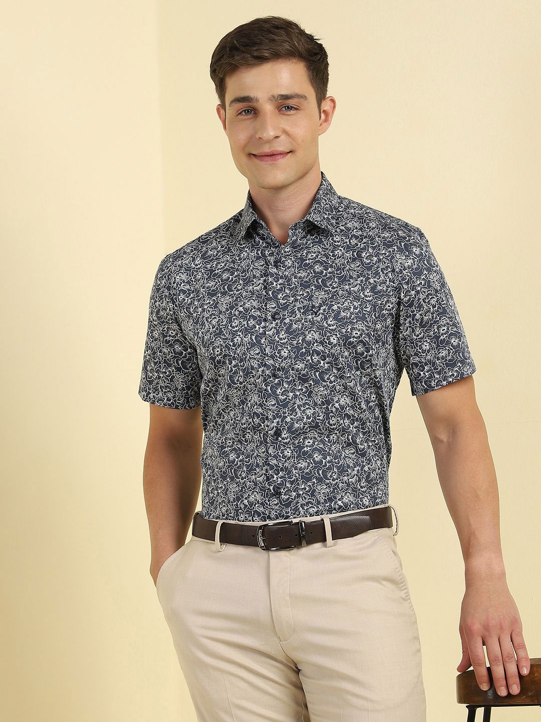 Allen Solly Men Slim Fit Printed Spread Collar Cotton Formal Shirt