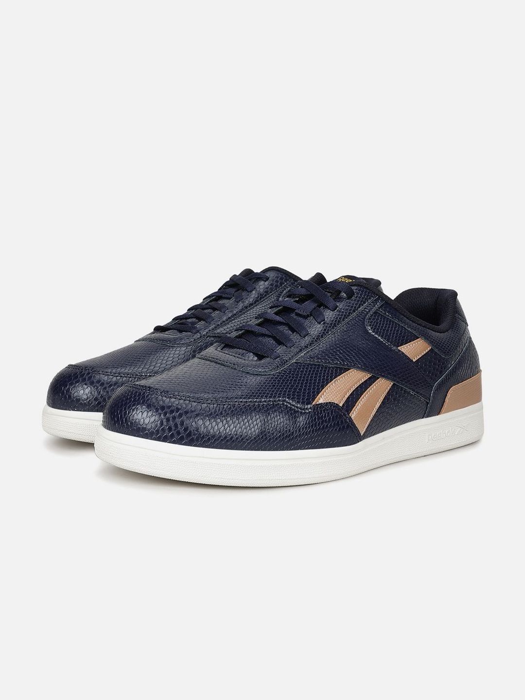 Reebok Courtswift Momentum U Men Classics Casual Shoes