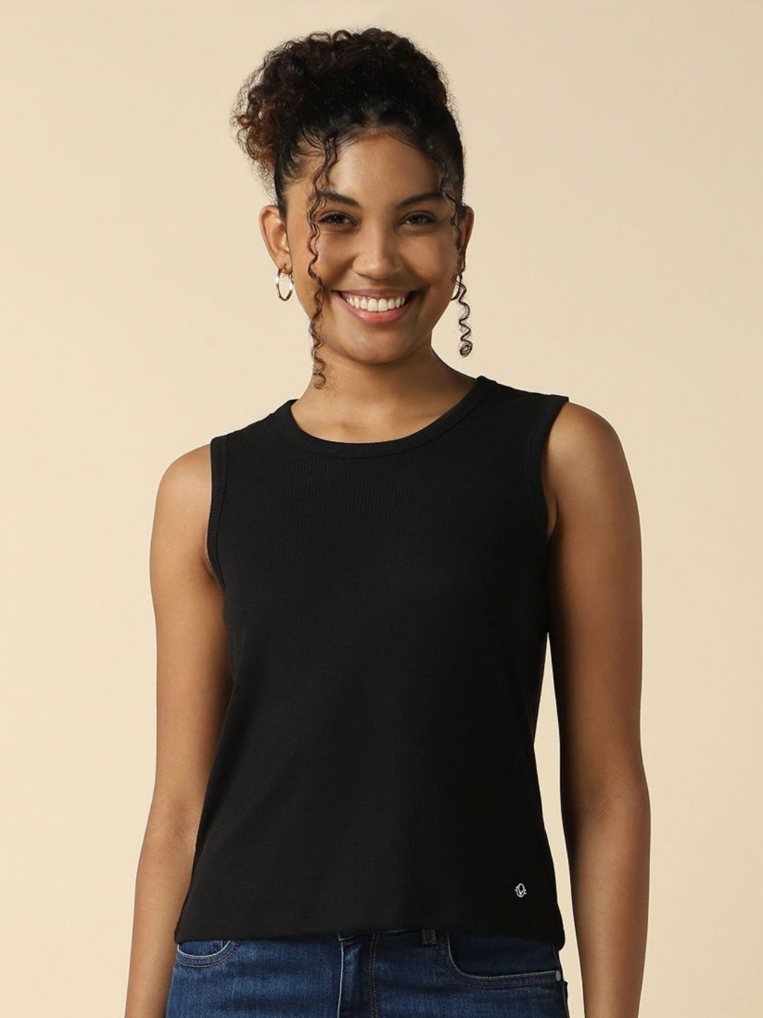 Allen Solly Woman Solid Round Neck T-shirt