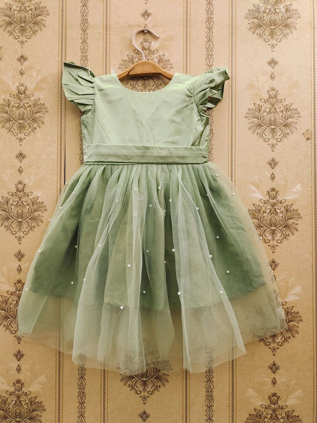green emerald velvet dress Amazon.com: Neeno Women's Dresses Contrast Lace Ruffle Hem Belted Dress  Dress for Women(Mint Green,Large) : Clothing, Shoes & Jewelry