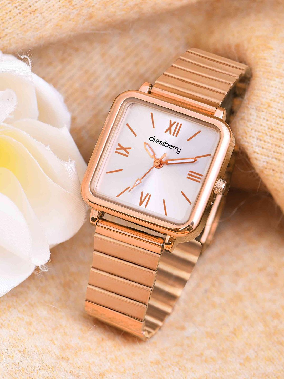 DressBerry Women Embellished Dial & Stainless Steel Analogue Watch 502