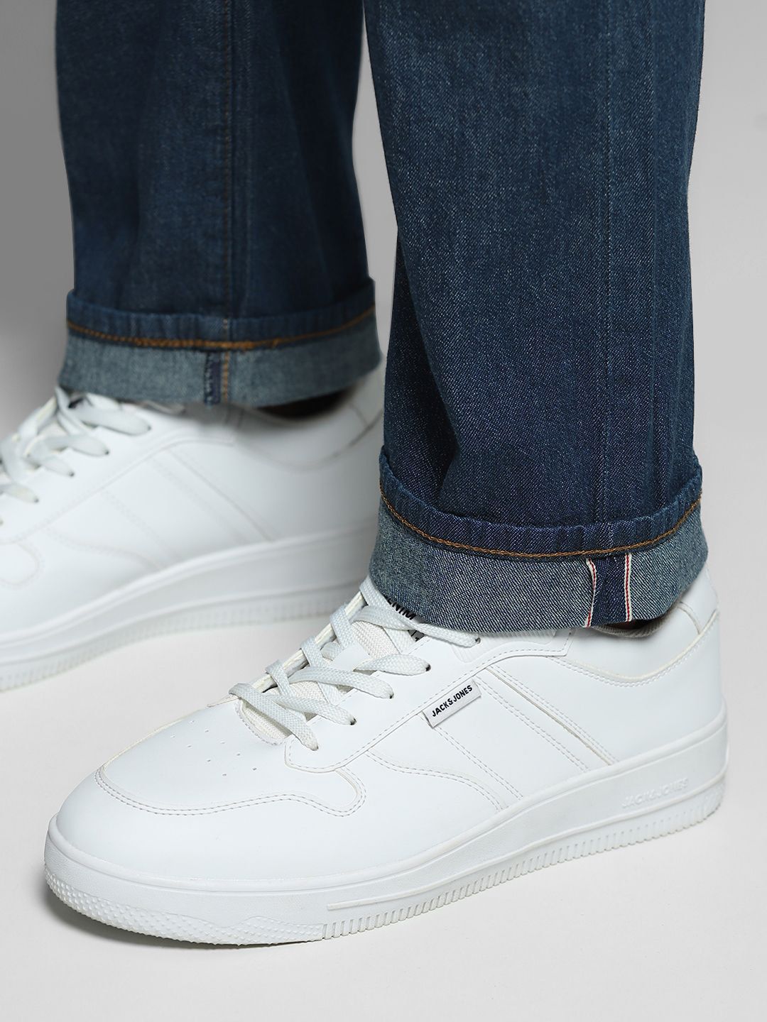 Pure Cotton Regular Fit Low-Rise Stretchable Jeans