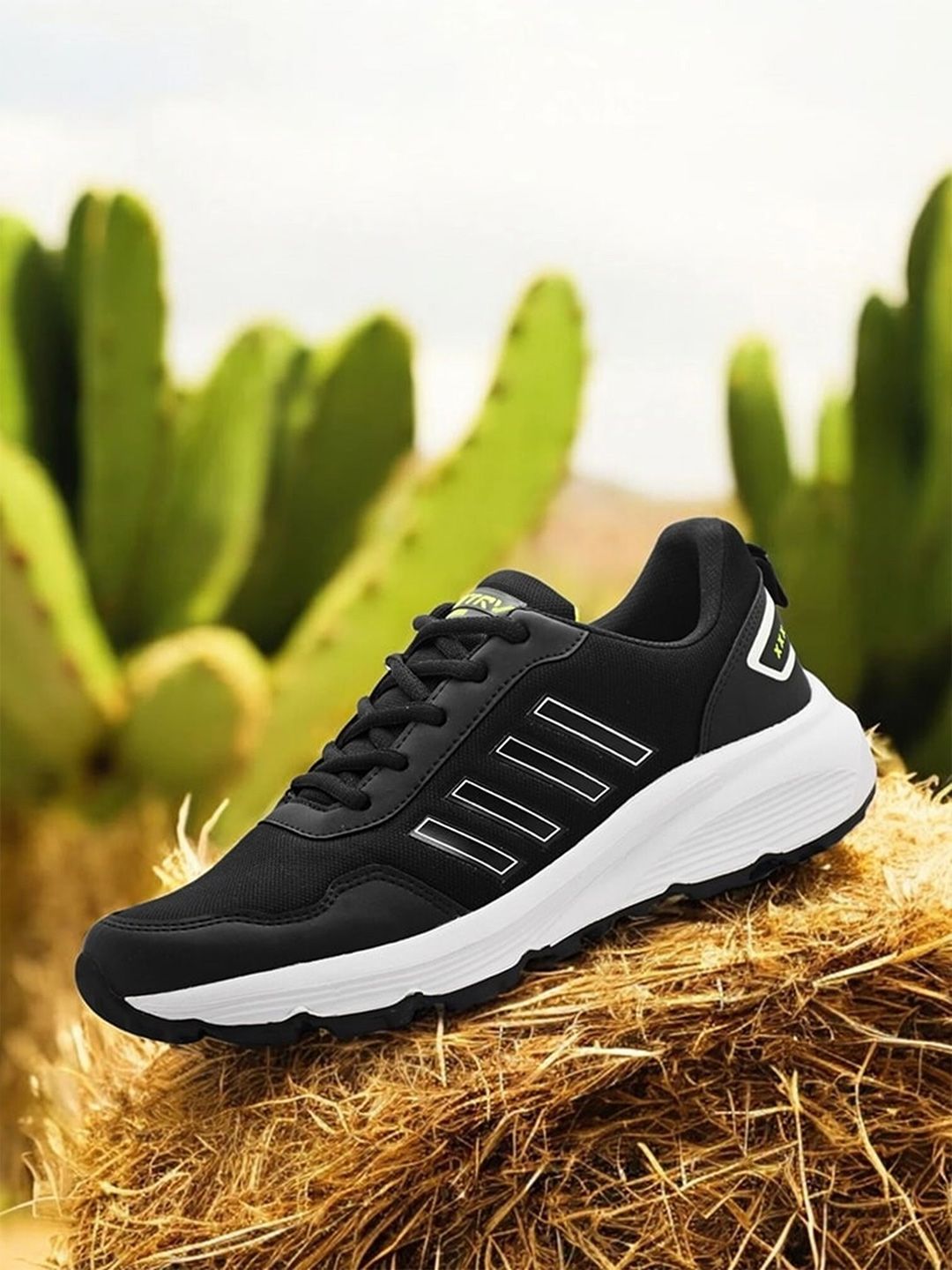 TRV Men Mesh Running Non-Marking Shoes