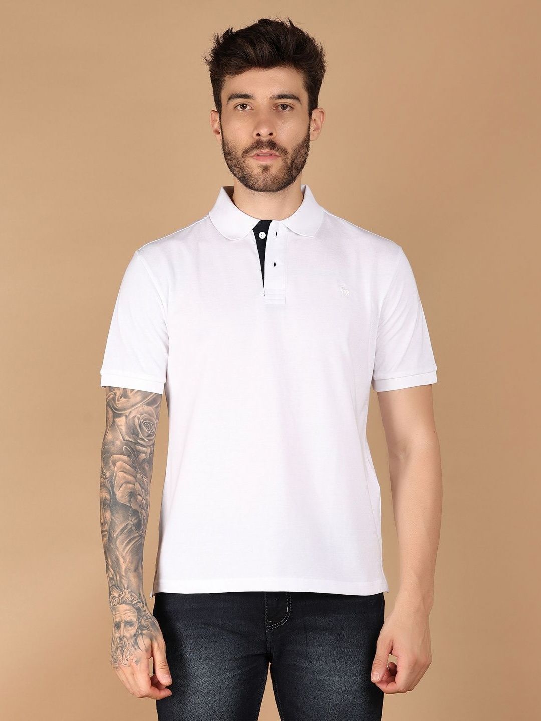 V-Mart Men Polo Collar T-shirt