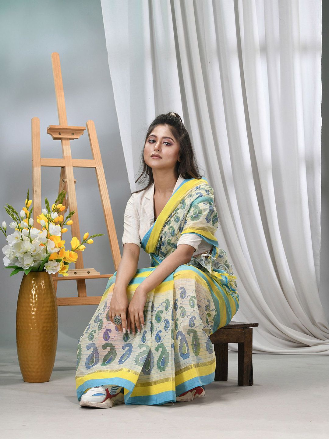 DESH BIDESH Paisley Printed Pure Cotton Taant Saree