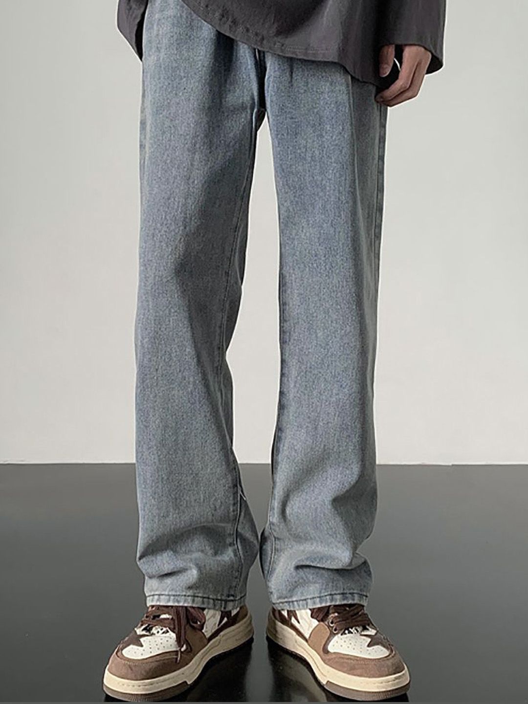 StyleCast x Revolte Men Relaxed Fit Mid-Rise Jeans