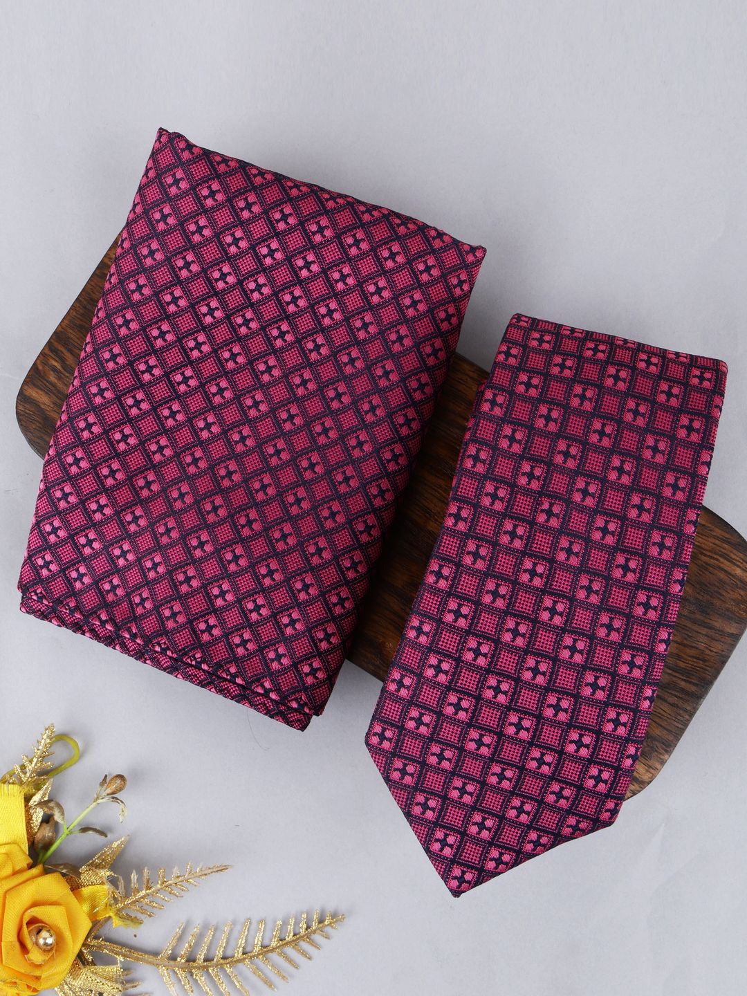 Alvaro Castagnino Men Tie and Pocket Square Accessory Gift Set