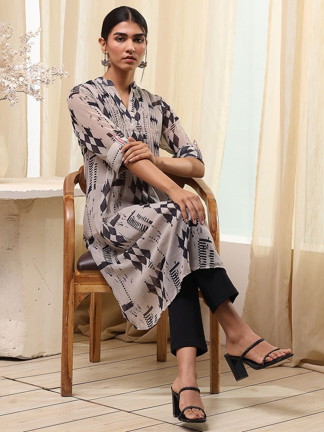 Biba Biba Women Geometric Printed Daily Straight Kurtas
