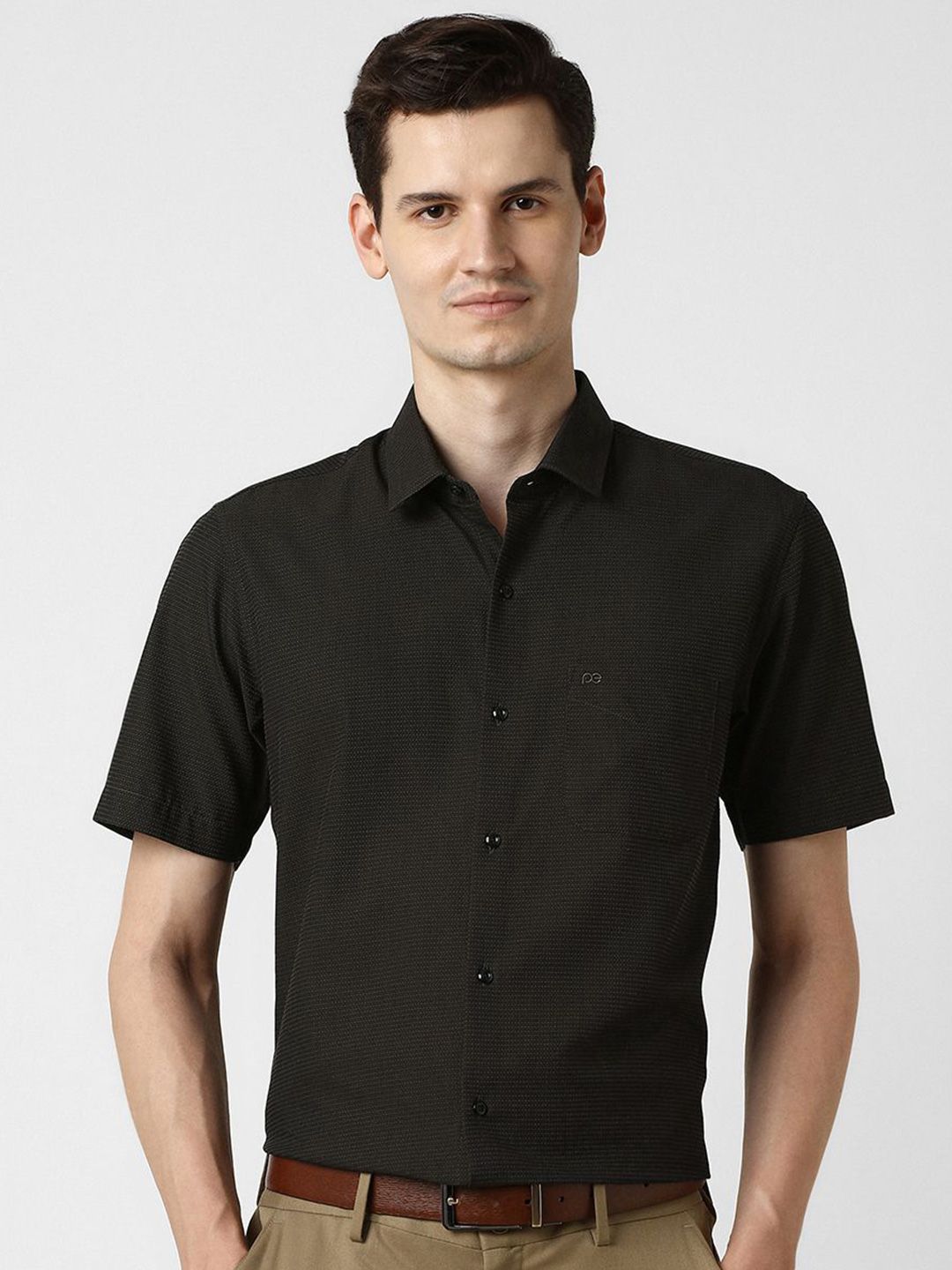 Peter England Men Textured Spread Collar Formal Shirt