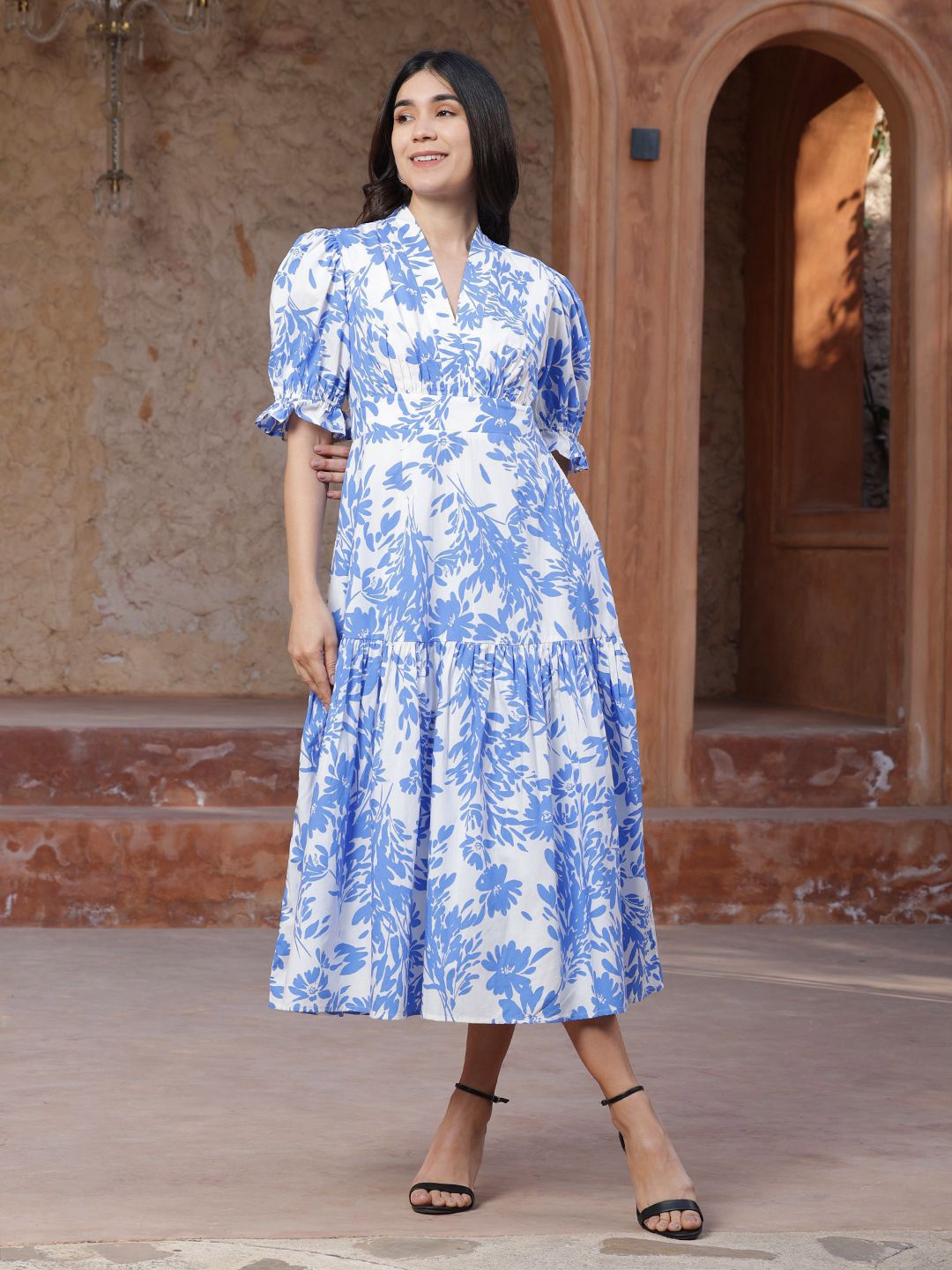 Buy Peppinos Women White & Blue Floral Printed Tiered Cotton Fit