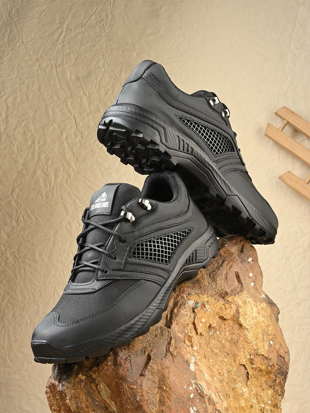 Leo's Fitness Shoes Men Lace-Ups Trekking Shoes