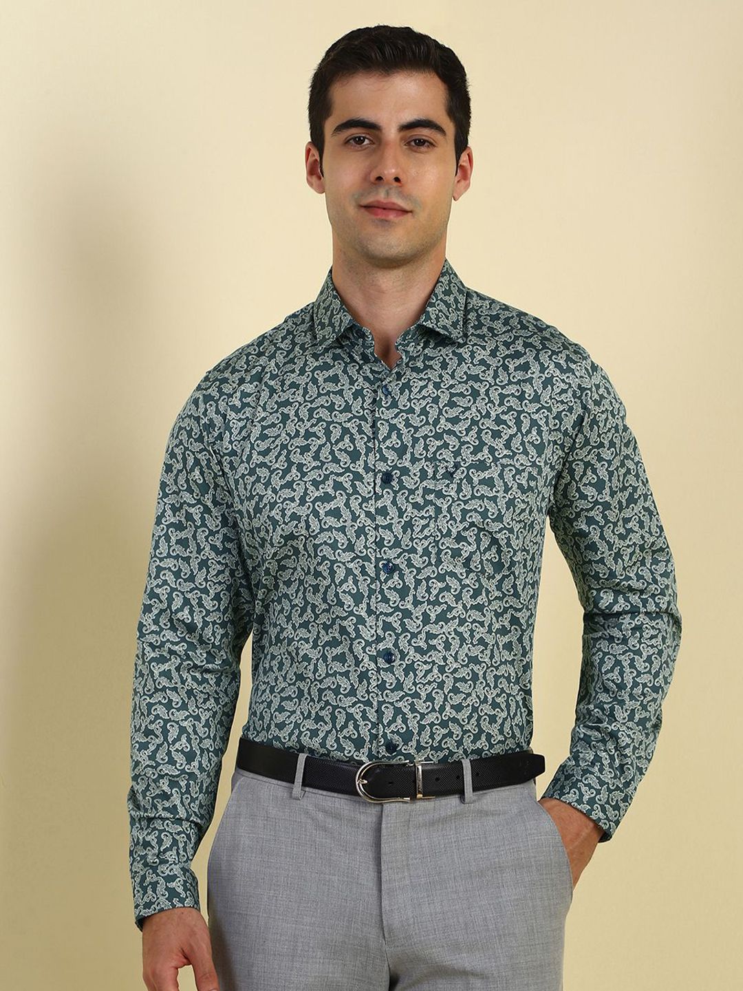 Allen Solly Men Floral Printed Slim Fit Pure Cotton Formal Shirt