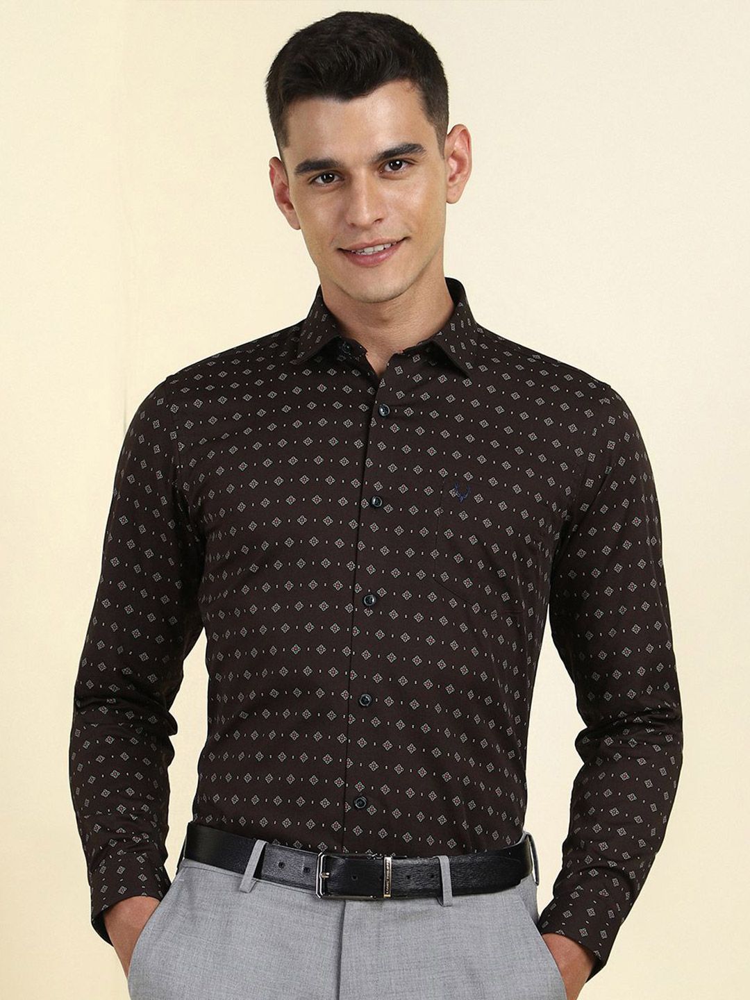 Allen Solly Men Slim Fit Floral Printed Spread Collar Cotton Formal Shirt