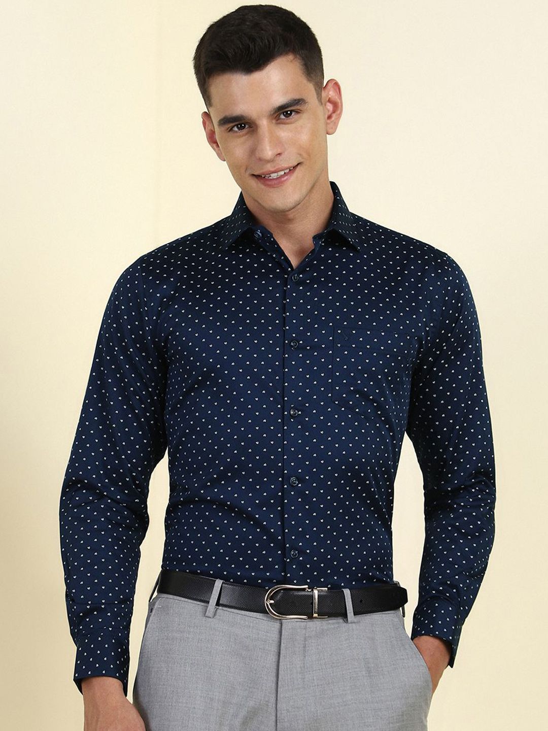 Allen Solly Men Slim Fit Micro Ditsy Printed Spread Collar Cotton Formal Shirt