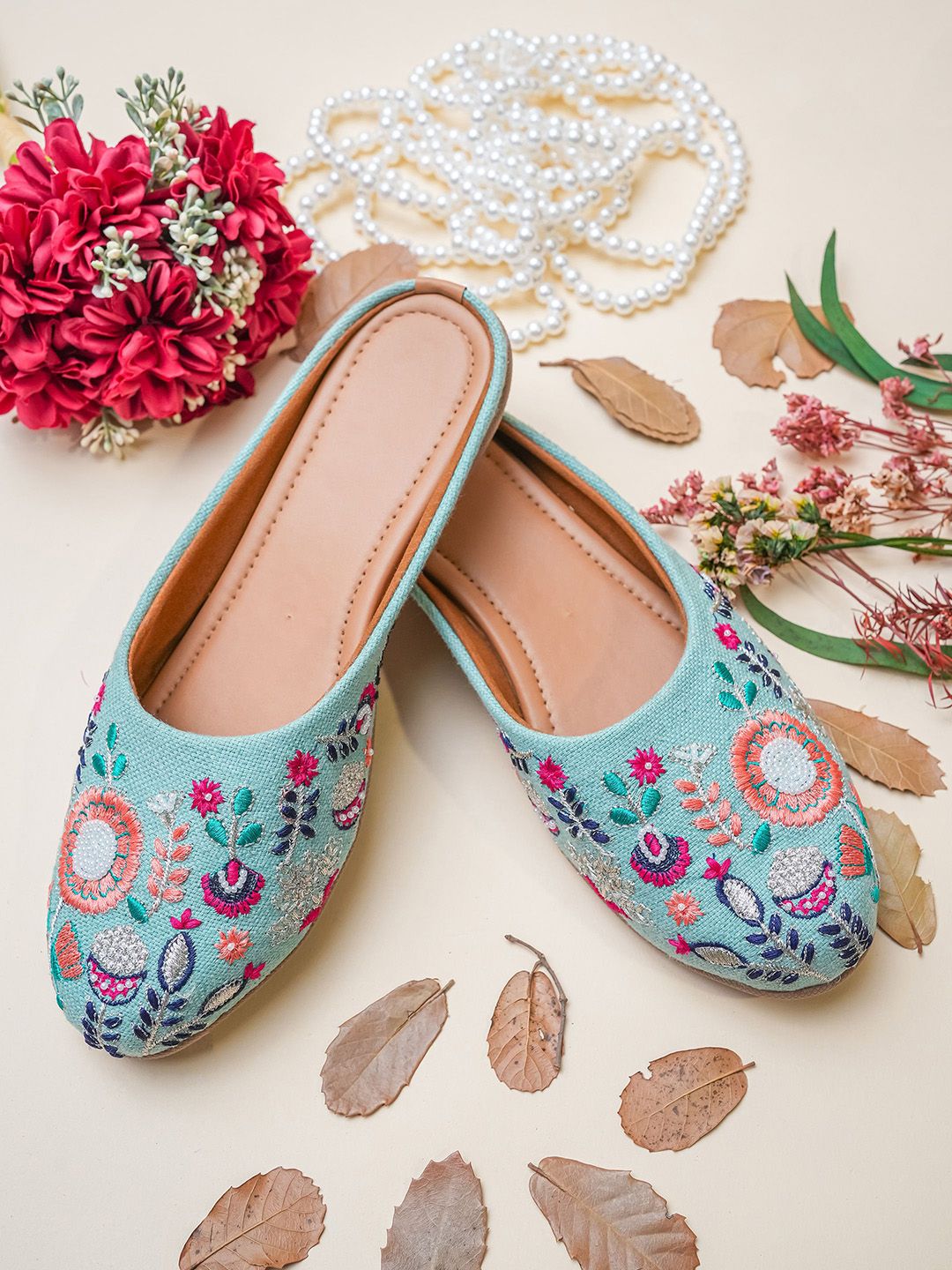 DressBerry DressBerry Women Embellished Mules Flats