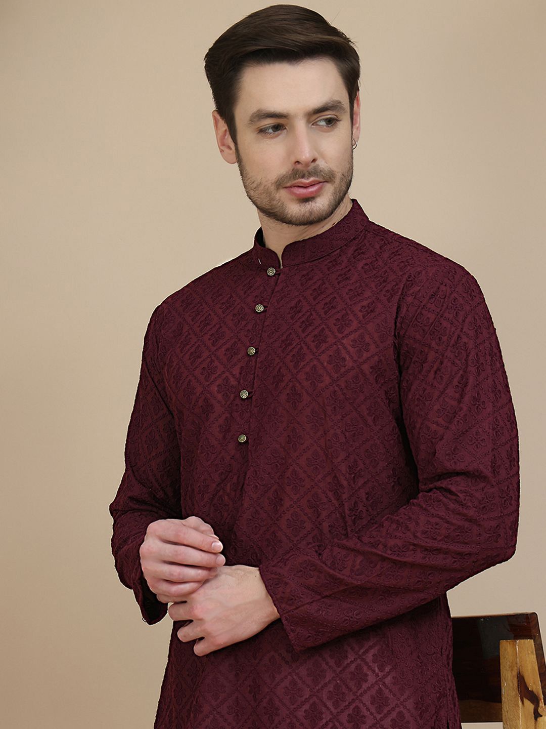 Jompers Men Ethnic Motifs Embroidered Chikankari Kurta