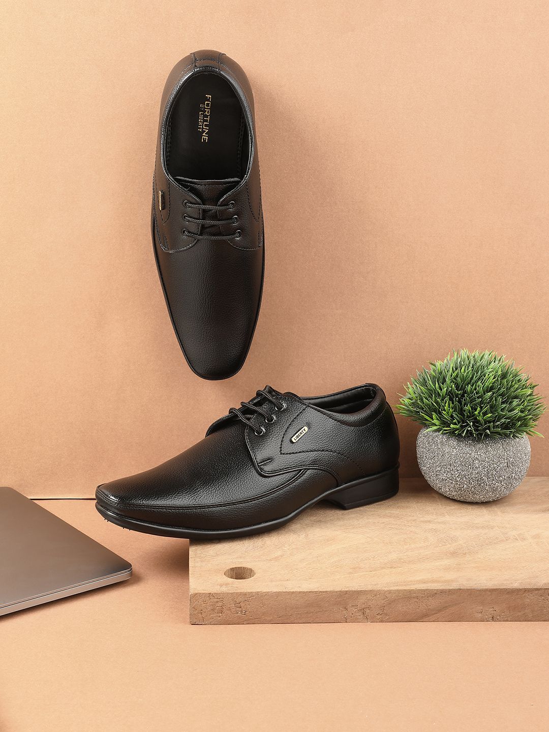 Liberty Men Fortune Formal Lacing Derbys