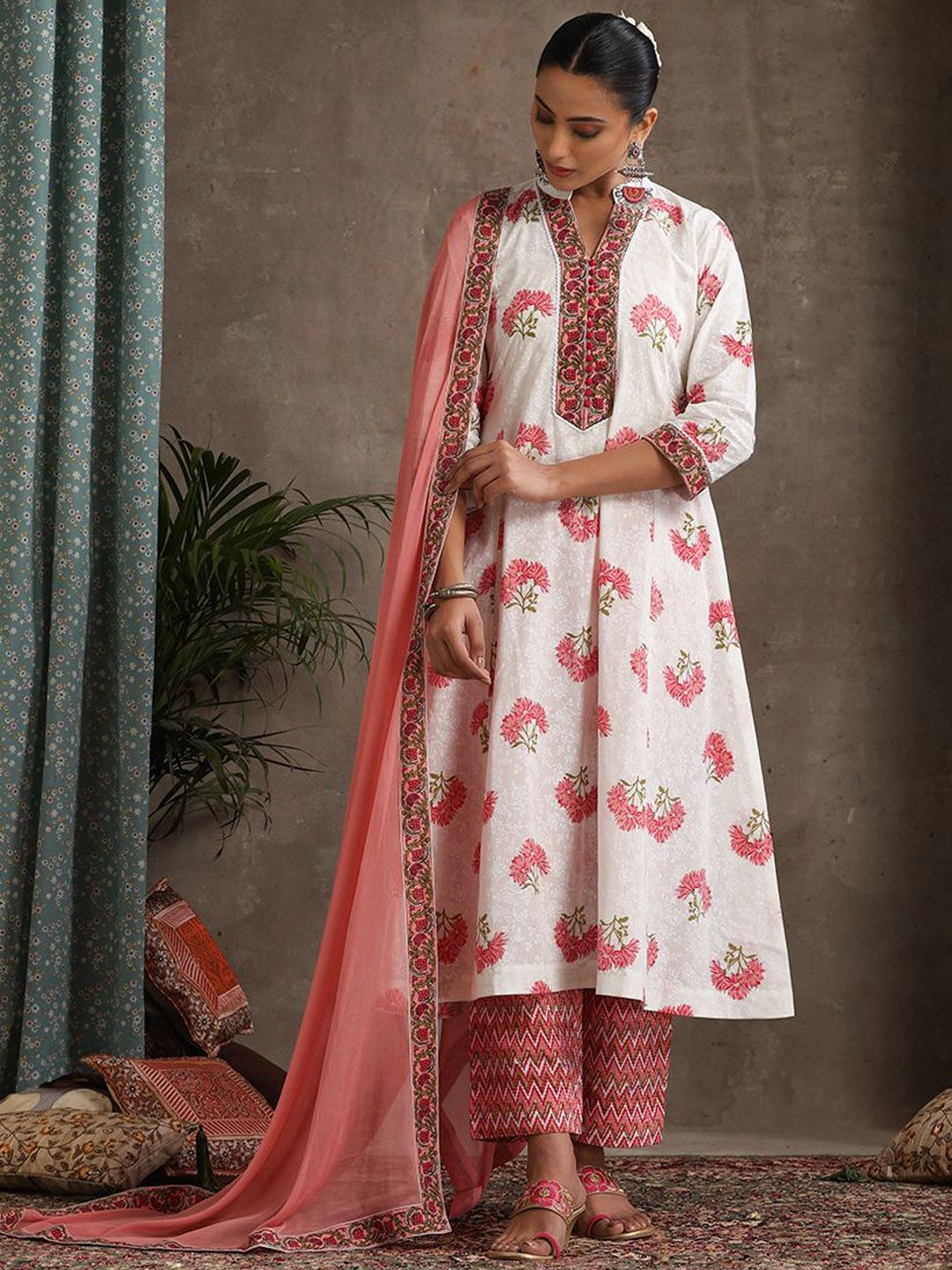 Khushal K Floral Printed Mandarin Collar Pure Cotton A-Line Kurta With Palazzos & Dupatta
