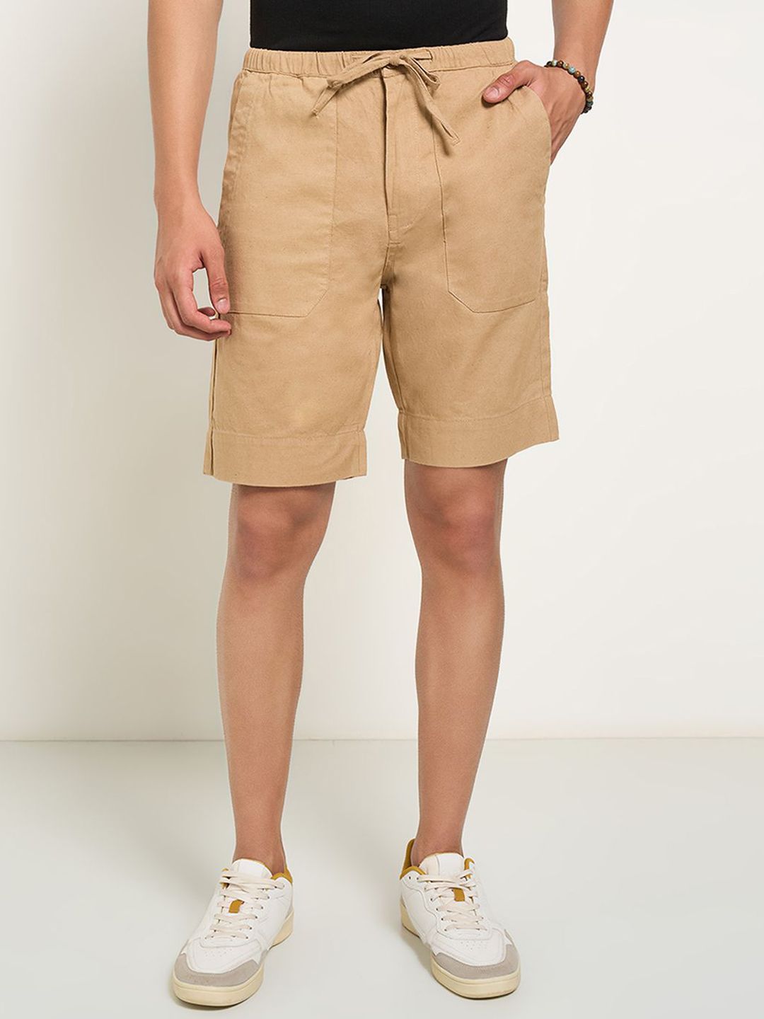 7 Alt by Pantaloons Men Slim Fit Mid-Rise Cotton Shorts