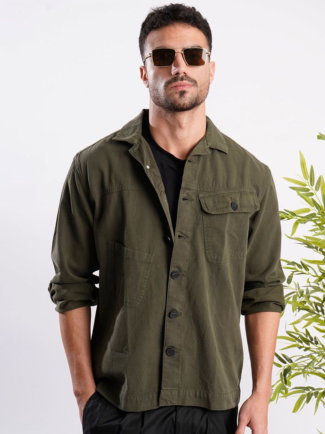 IVOC IVOC Men Solid Double Pocket Cotton Shacket