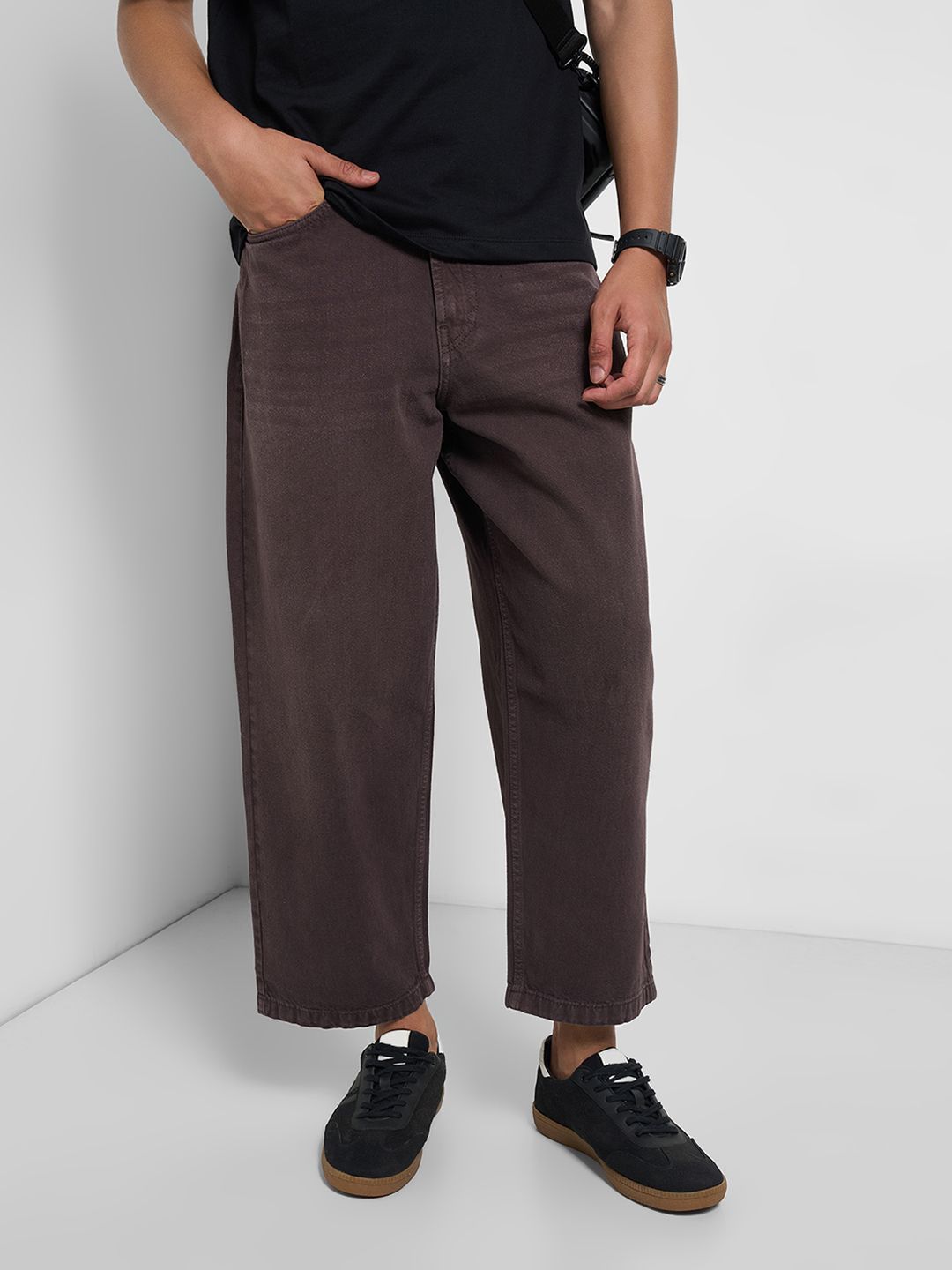 SF JEANS by Pantaloons Men Wide Leg Mid Rise Clean Look Jeans