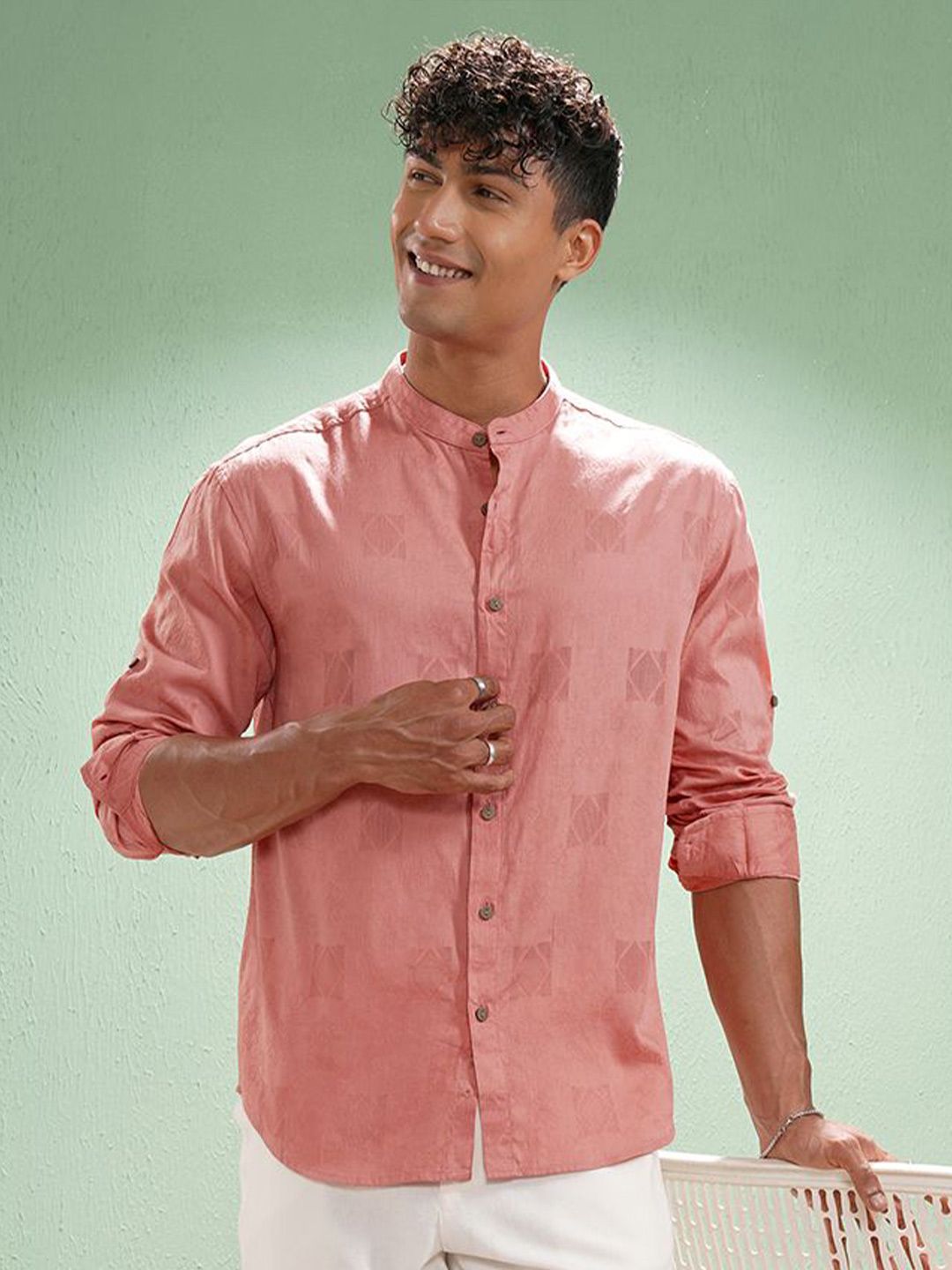 HIGHLANDER Men Comfort Opaque Casual Regular Fit Shirt