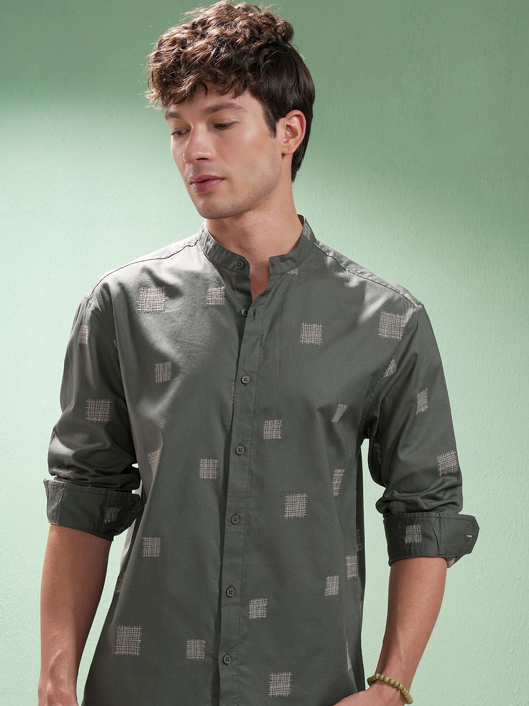 HIGHLANDER Men Comfort Opaque Casual Regular Fit Shirt