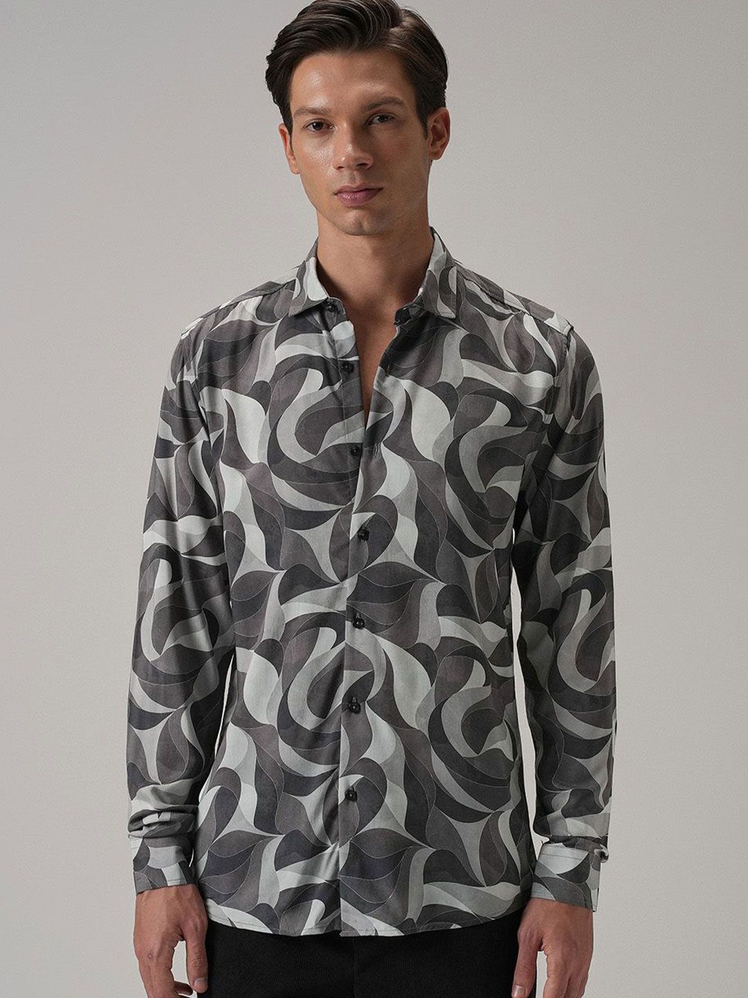 Slim Fit Opaque Casual Shirt Banana Club Men Classic Slim Fit Opaque Printed Casual Shirt