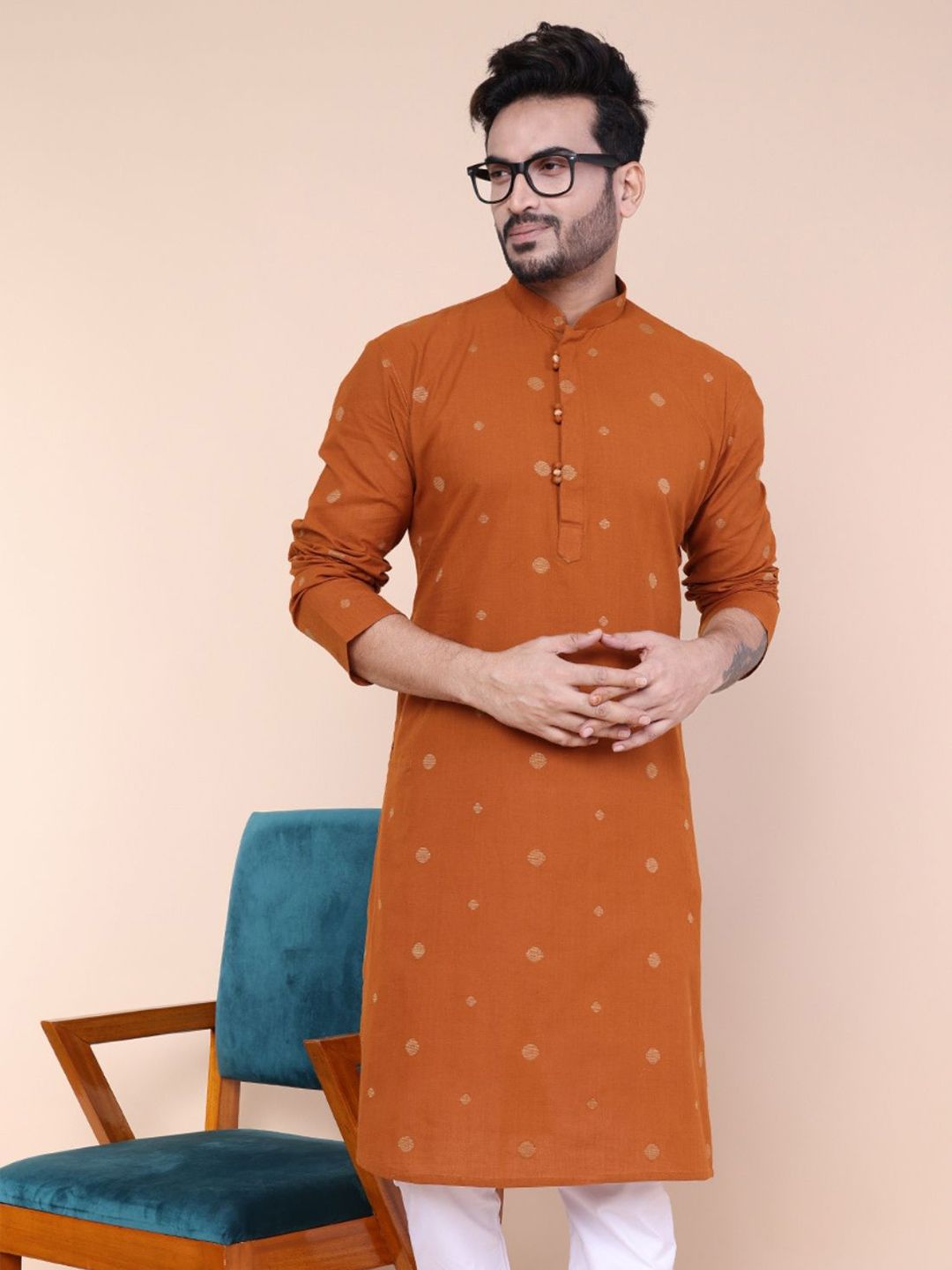 W & G Geometric Woven Design Mandarin Collar Cotton Silk Straight Kurta