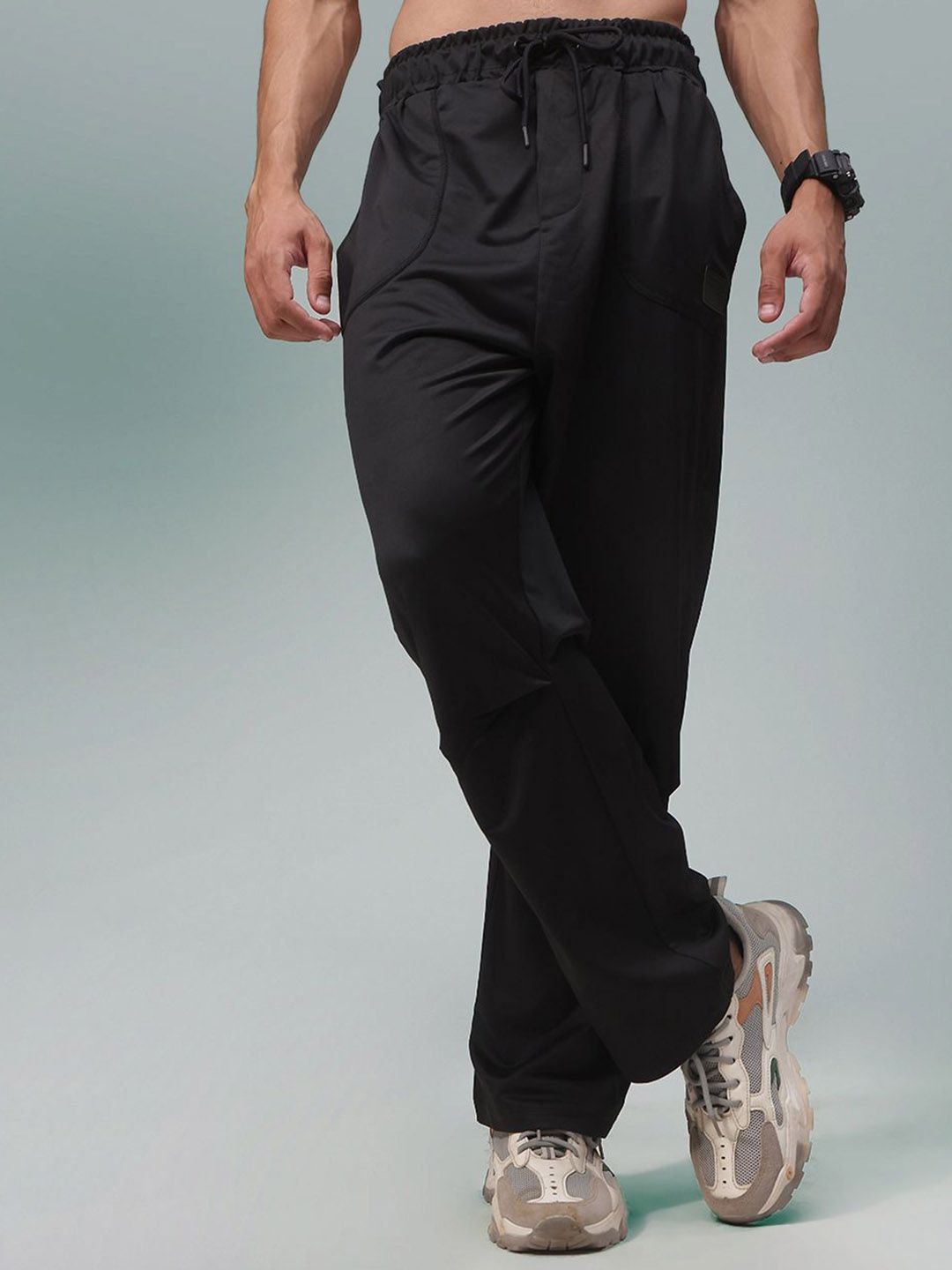 MADSTO Men Mid-Rise Trackpants