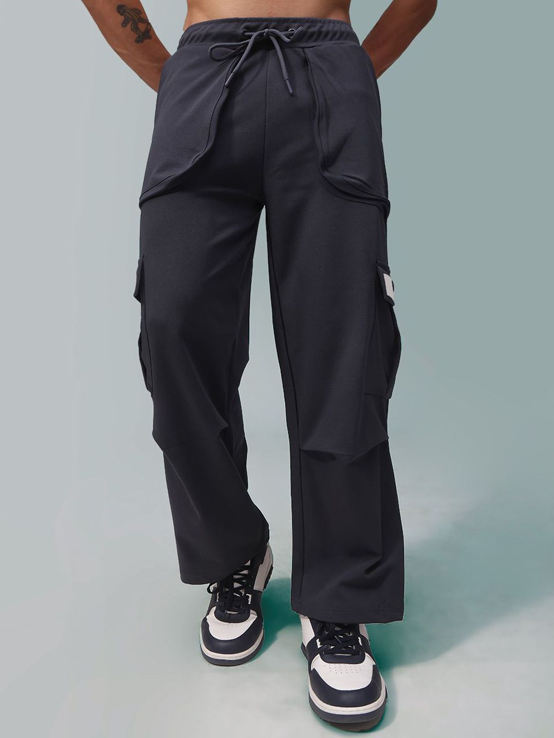 MADSTO Men Mid-Rise Relaxed-Fit Cargos Track Pants