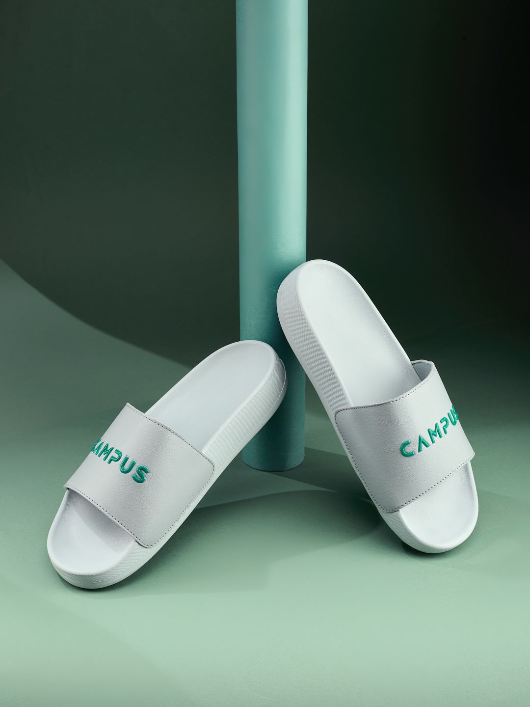 Campus Men SL-457 Self Design Sliders