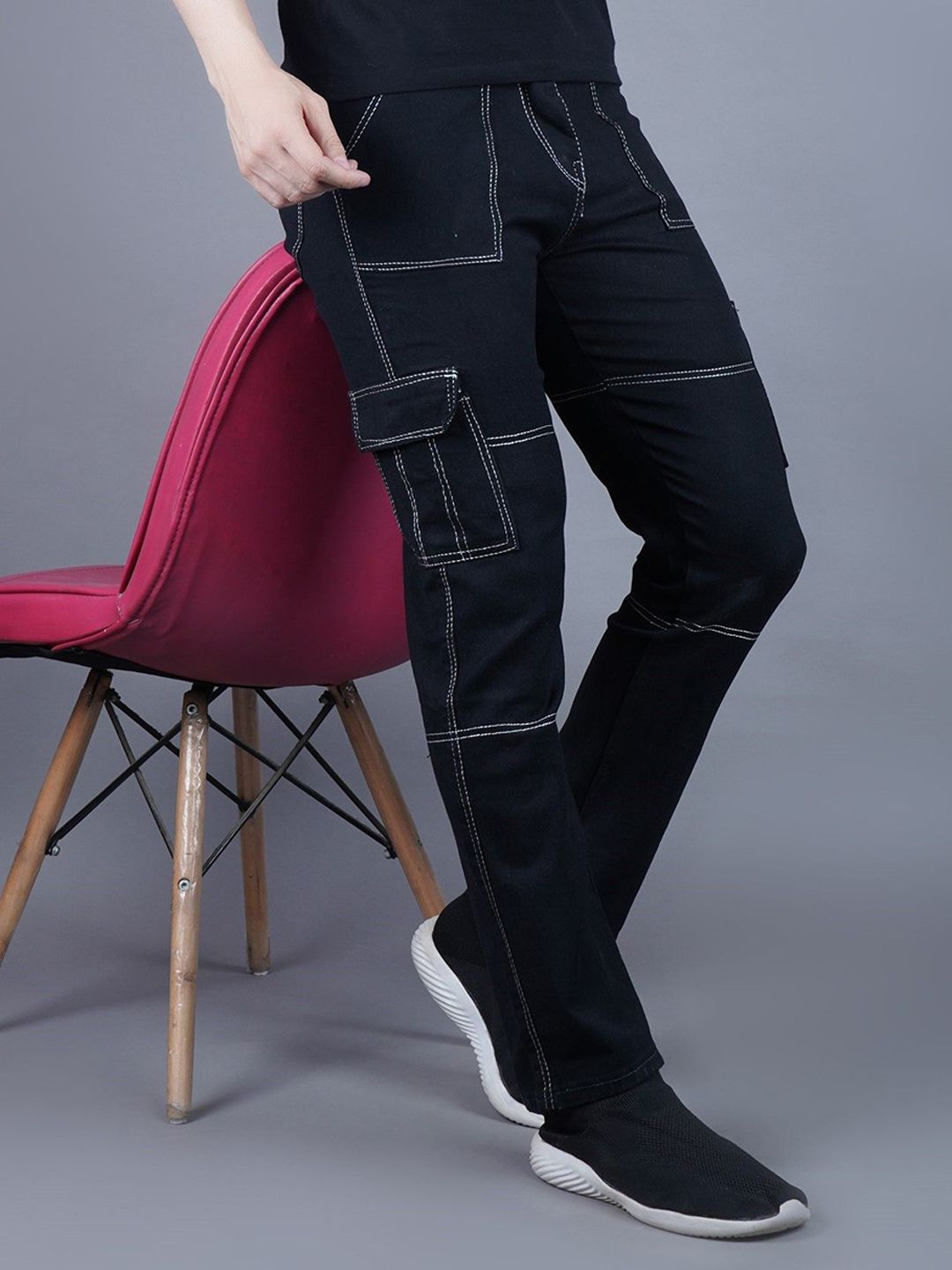 SZN Men Classic Regular Fit Mid-Rise Slash Knee Jeans