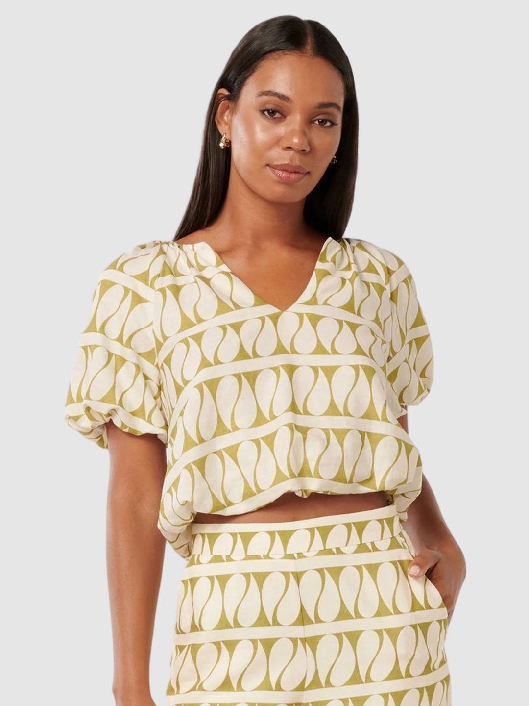 Forever New Geometric Print Puff Sleeve Linen Crop Top