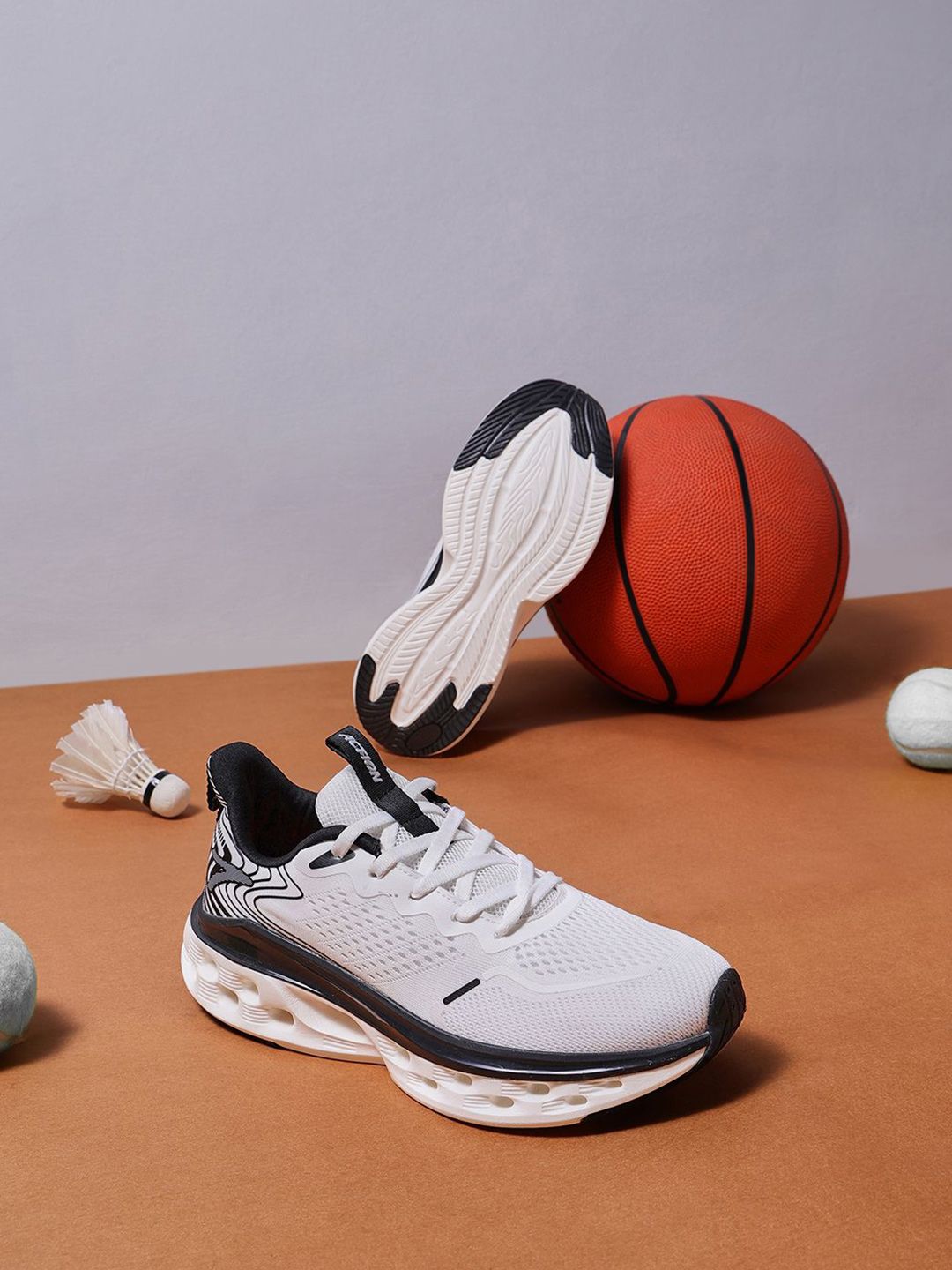 Action Men Mesh Lightweight Lace-Ups Running Shoes