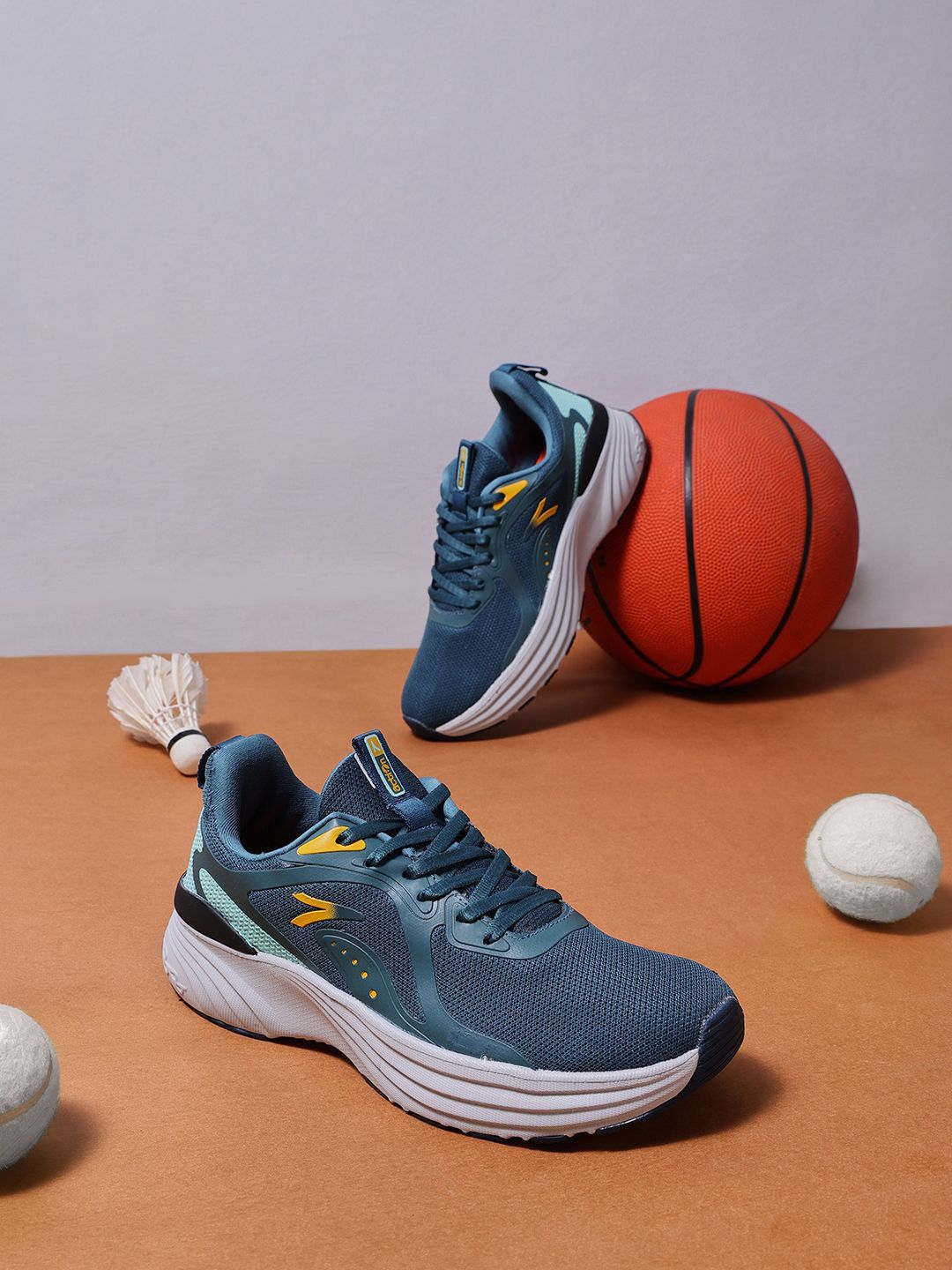 Action Men Mesh Non-Marking Lightweight Running & Training Shoes