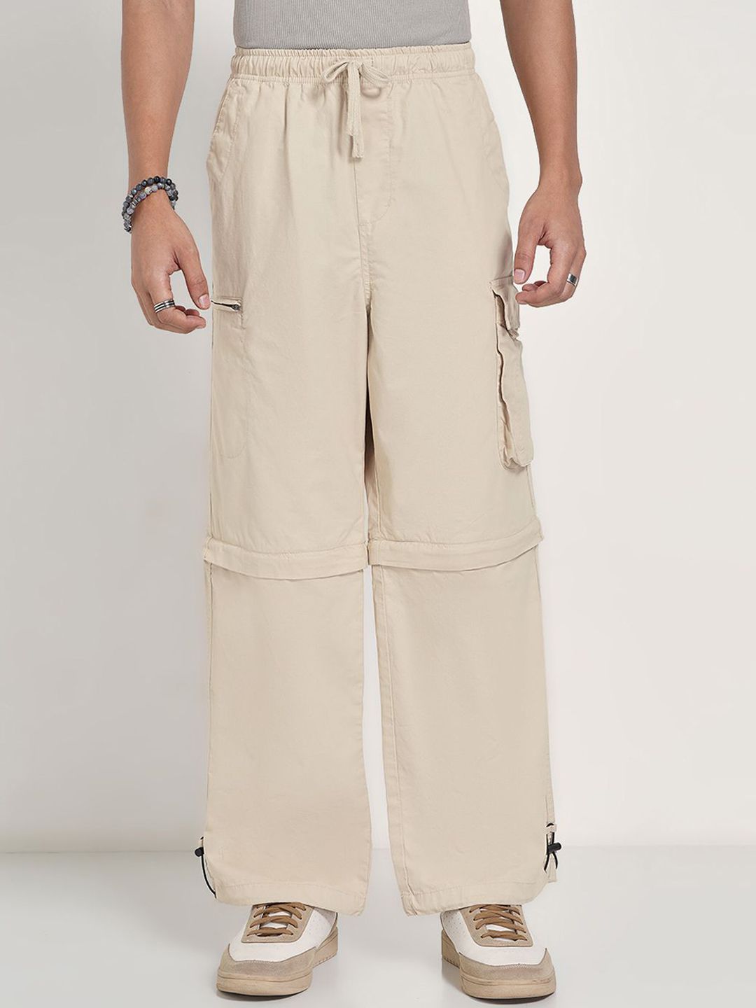 7 Alt by Pantaloons Men Loose Fit Mid-Rise Easy Wash Cotton Cargos Trousers
