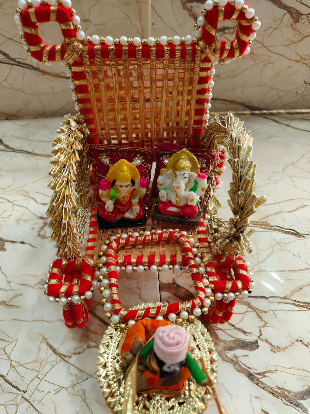 Sellplus Red Singhasan Festive Decor