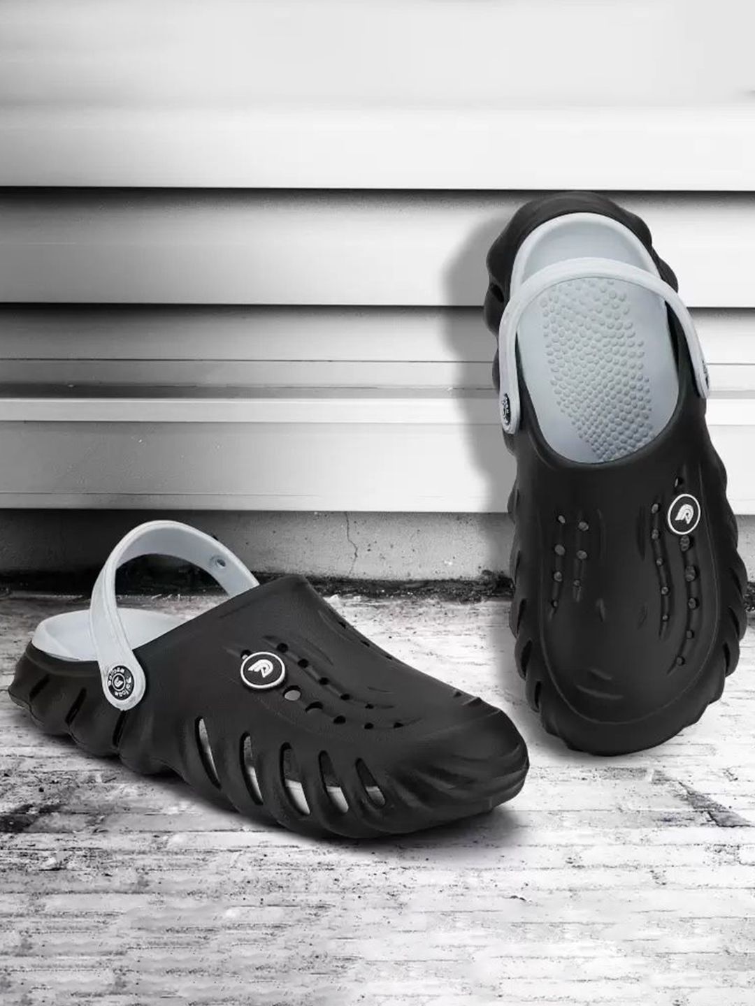Deflow Colourblocked Cushioned Footbed Clogs Flip Flops