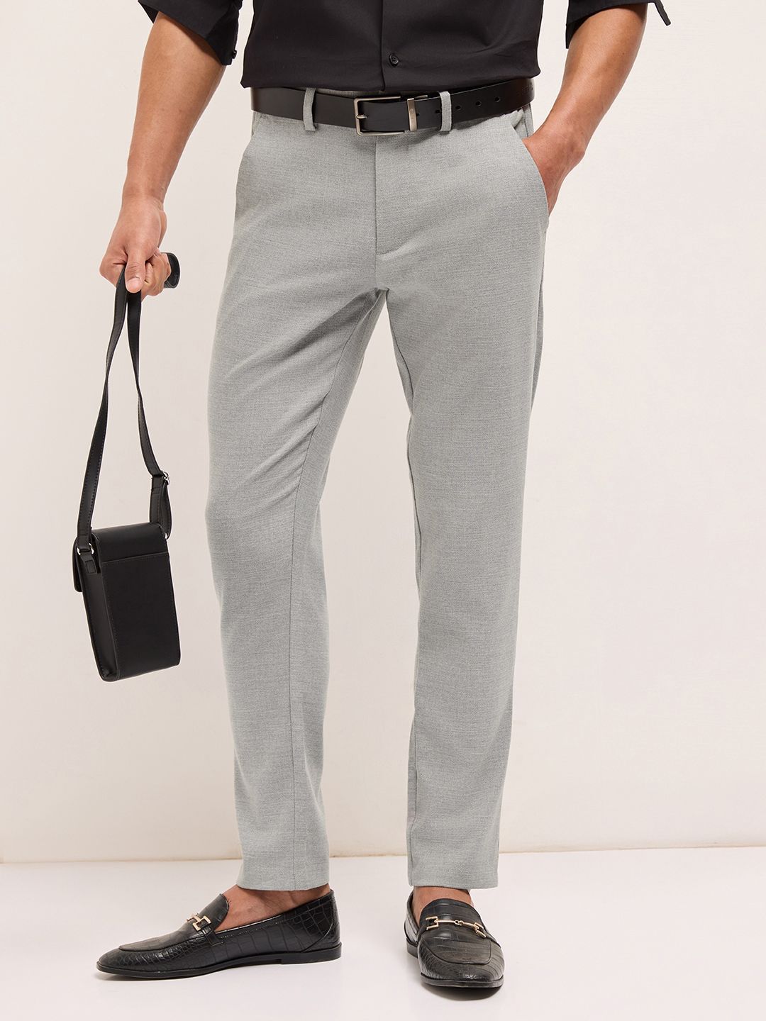 THE BEAR HOUSE Men Solid Slim Fit Formal Trouser
