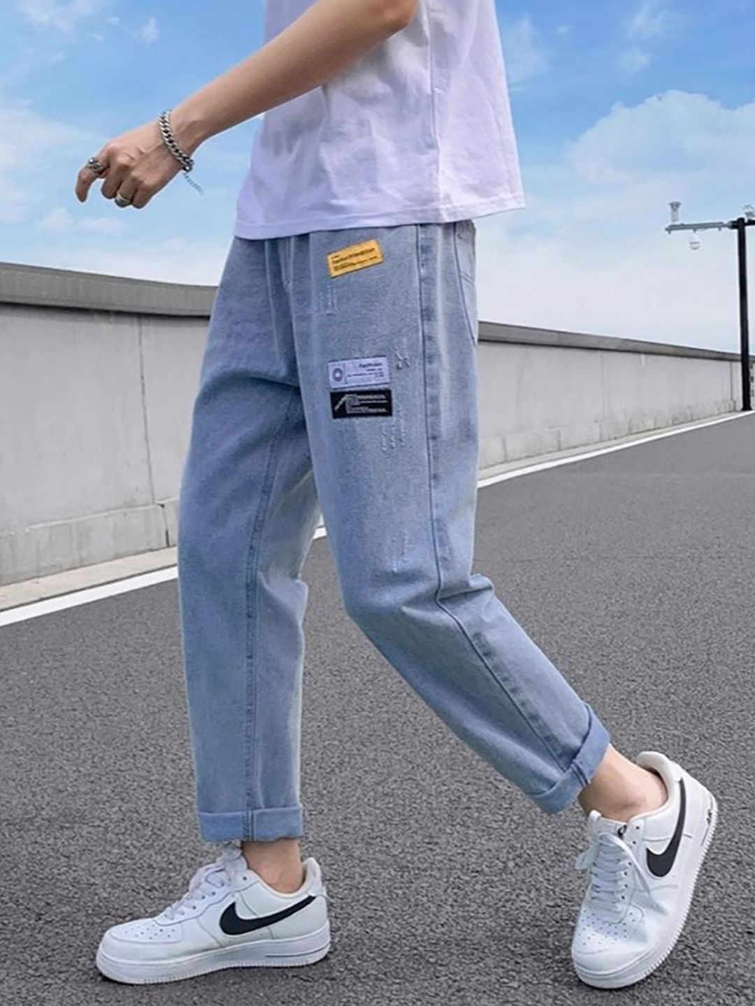 StyleCast Men Comfort Straight Fit Mid-Rise Jeans